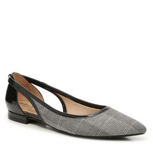 BRAND NEW ABELLA C RYLAN POINTED TOE FLAT SHOE